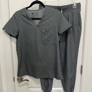 Figs Gray Slate Zamora Joggers Scrub Set